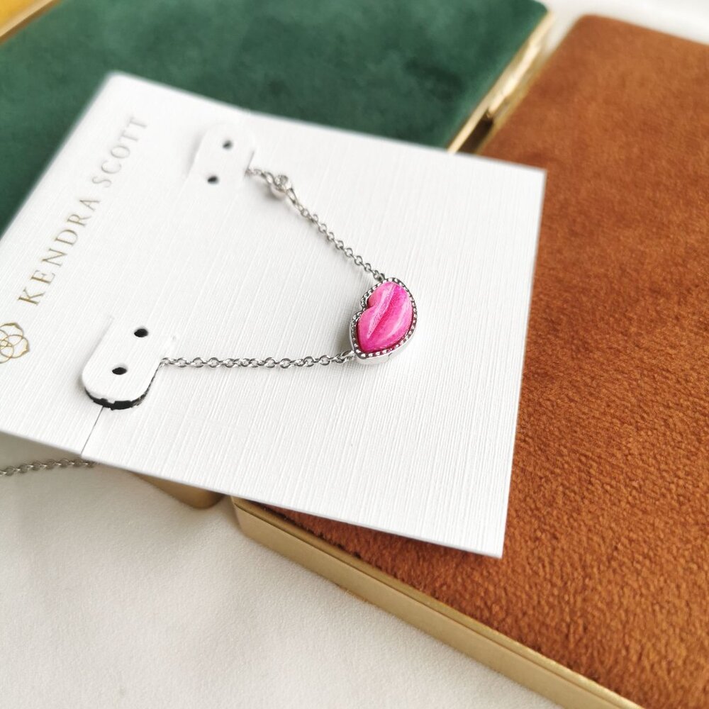 Kendra Scott Silver Lips Hot Pink Mother-of-Pearl Necklace - Picture 2 of 3
